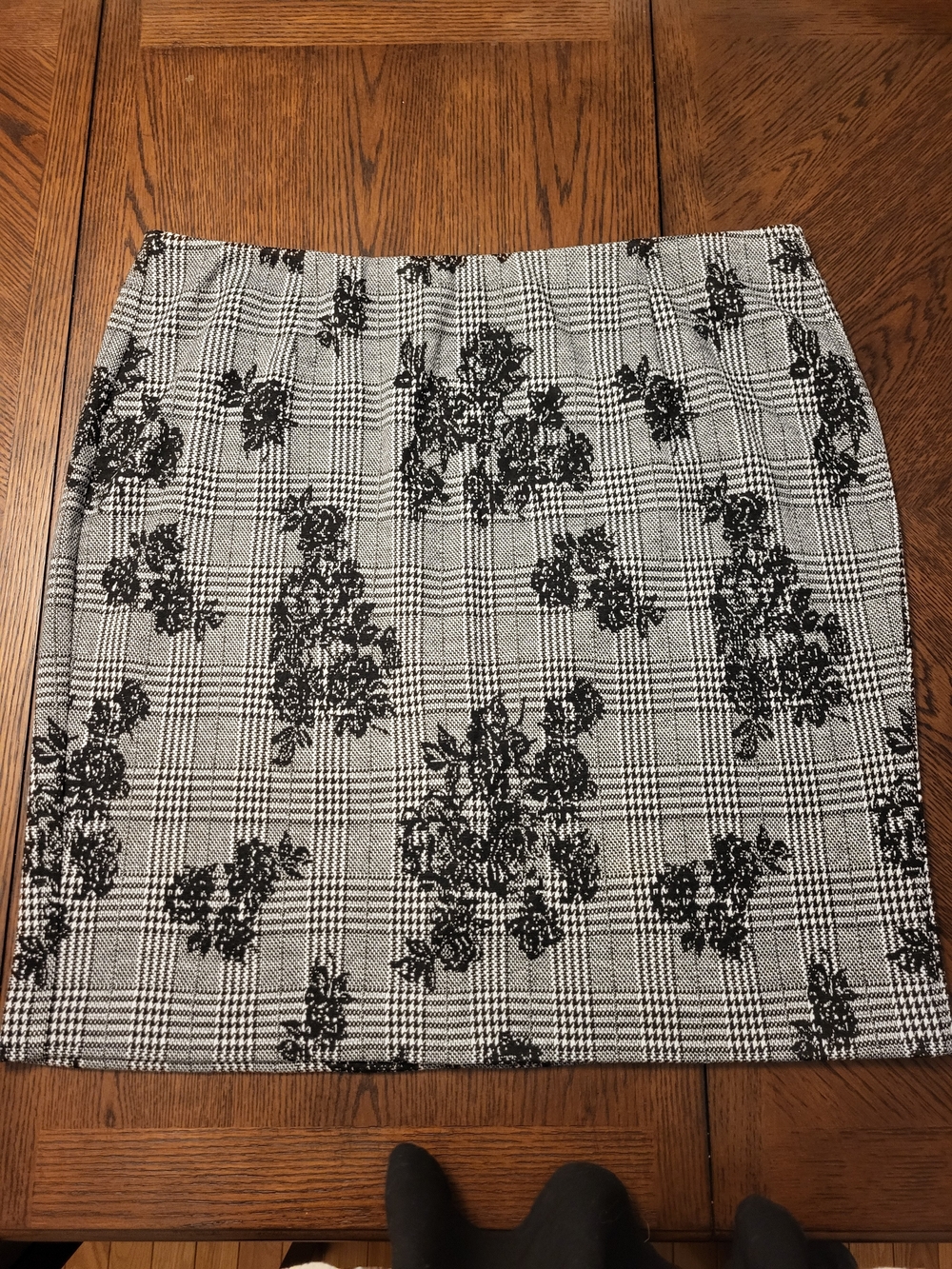 Women’s Black and White Plaid Pencil Skirt with Floral Print